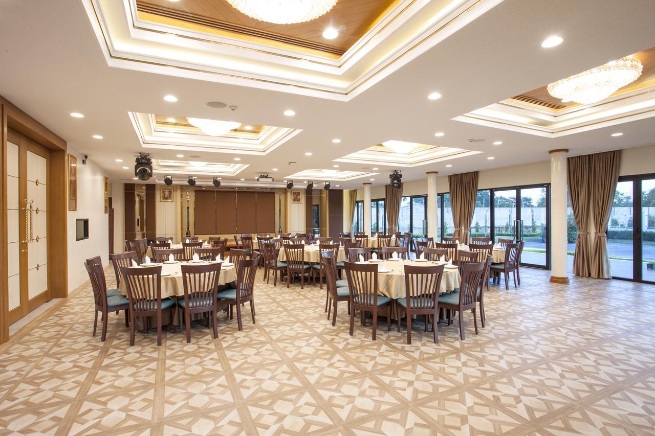 Rk Riverside Resort & Spa Ban Khlong Krang Buitenkant foto